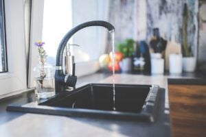 meilleur filtre à eau sous-évier