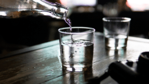 bouteille d'eau sans microplastique